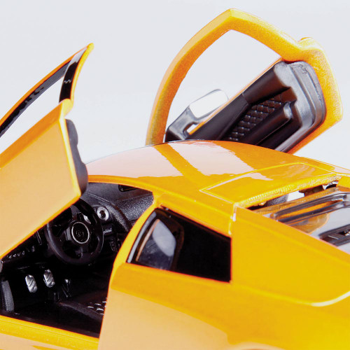 Lamborghini Murcielago LP640 Diecast Car Kit in 1:24 Scale