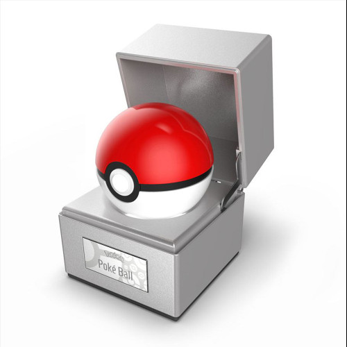 Pokemon Deluxe Die-Cast Regular Poke Ball Replica