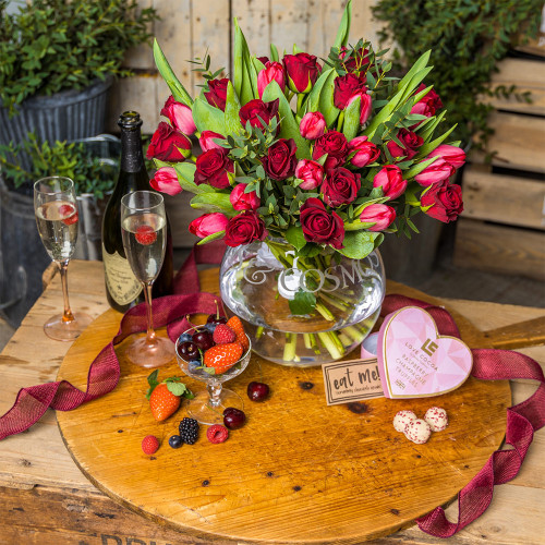 Gigi - Red Roses and Tulips