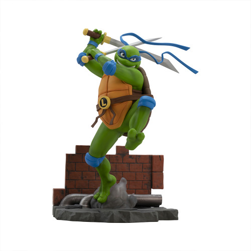 Teenage Mutant Ninja Turtles: Leonardo Figure