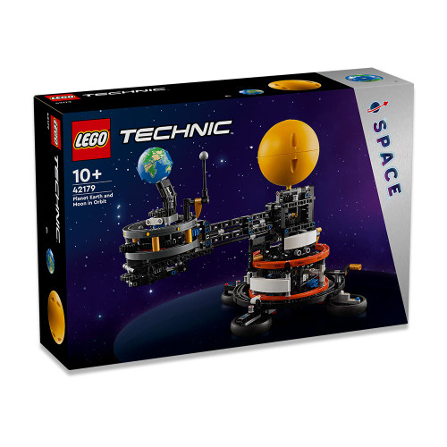 LEGO Technic: NASA Planet Earth and Moon in Orbit