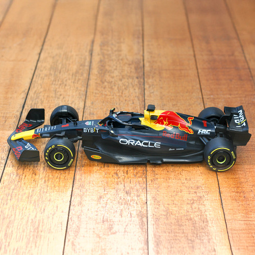 Rastar Remote Control Oracle Red Bull Racing 1:18 Car