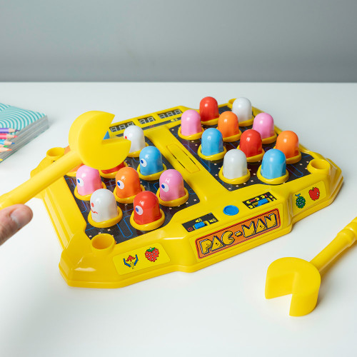 Pac-Man Arcade Smash a Ghost