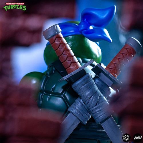 Teenage Mutant Ninja Turtles Leonardo Vinyl Figure