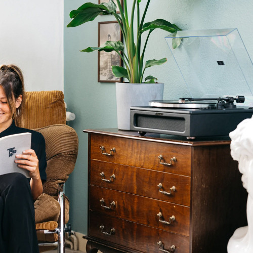 Lenco LS-430 Black Turntable with Speakers