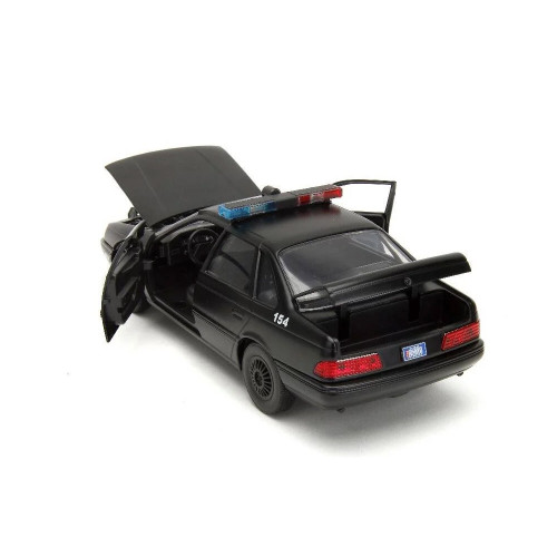 Robocop 1986 Ford Taurus with Figure 1:24 Scale Model