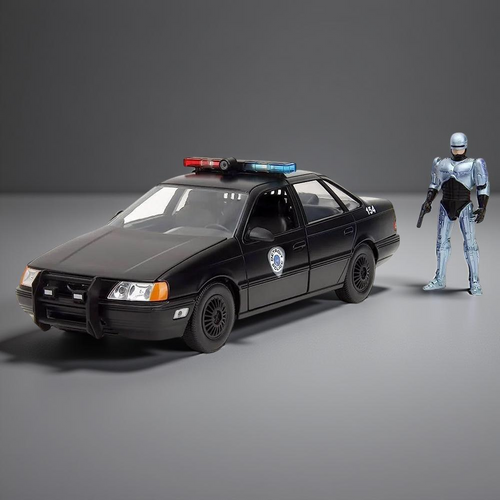 Robocop 1986 Ford Taurus with Figure 1:24 Scale Model