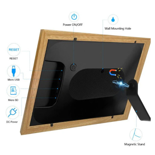Digital Oak Photo Frame