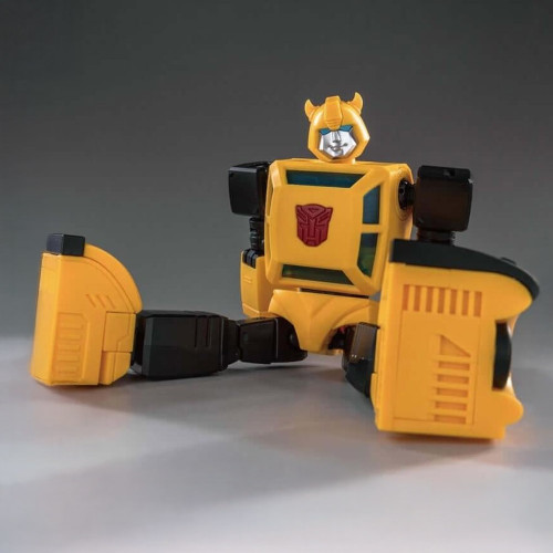 Transformers Generation One AMK Bumblebee Model Kit