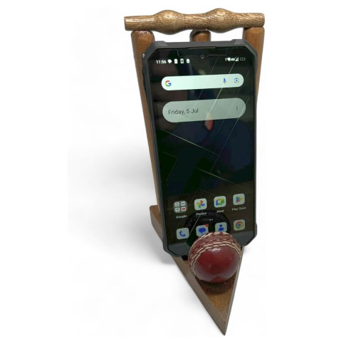 Cricket Wicket Mobile Phone Holder