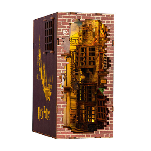 Harry Potter Tiny Adventures Diagon Alley Book Nook Kit