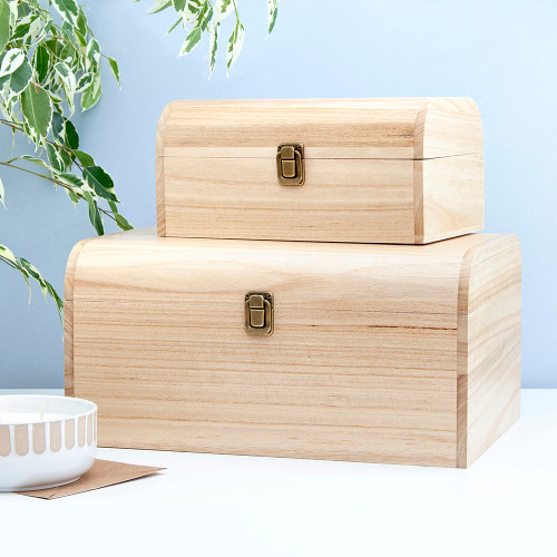 Personalised Christmas Scene Keepsake Chest