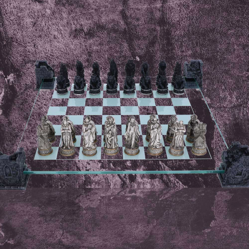 Vampire & Werewolves Chess Set