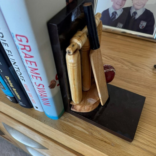 Cricket Single Unit Bookend