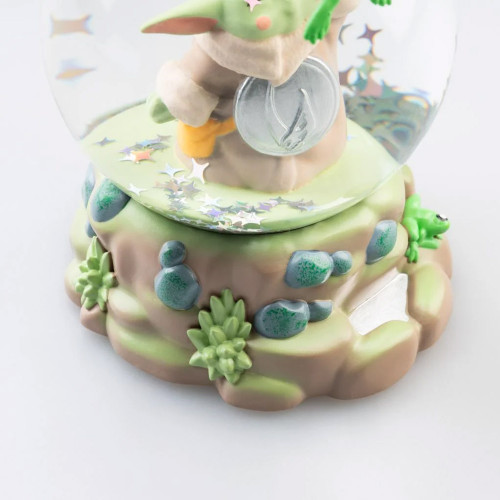 Star Wars Grogu the Child Snow Globe
