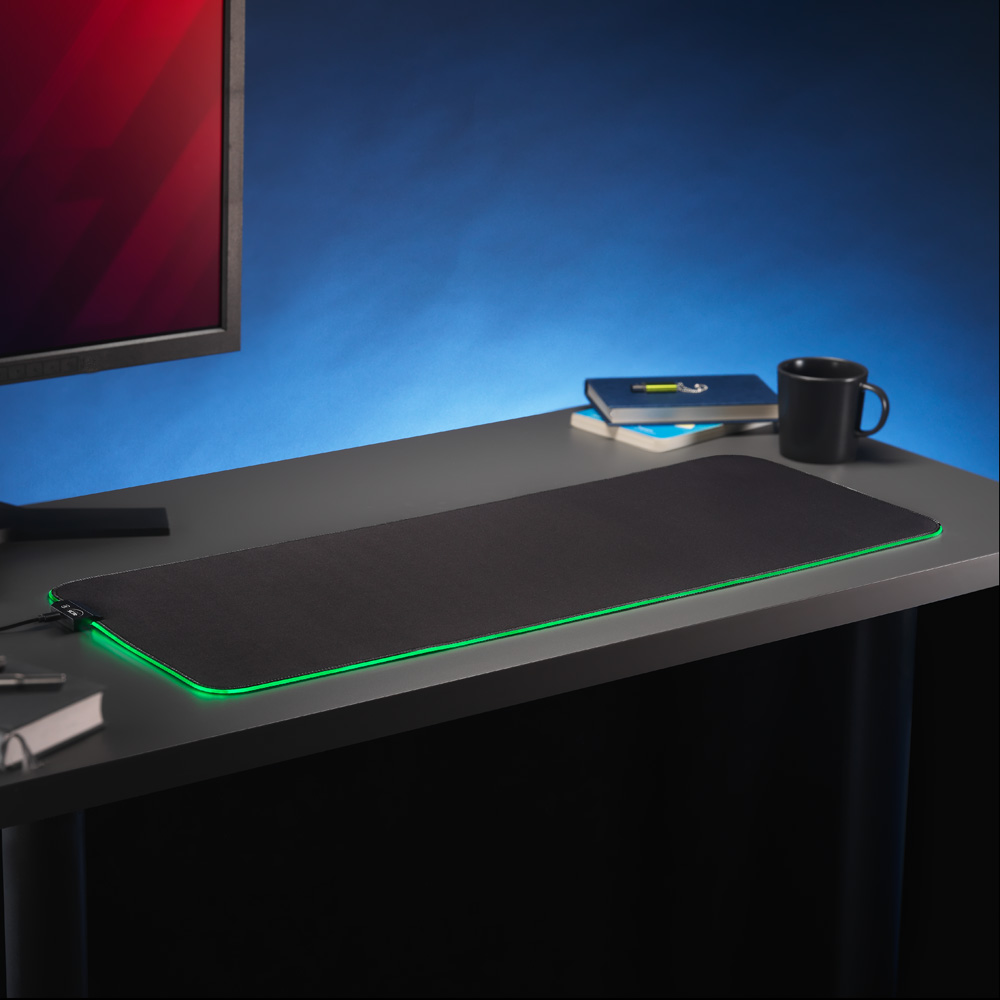 RED5 Light-Up Gaming Mouse Pad - Extra Large