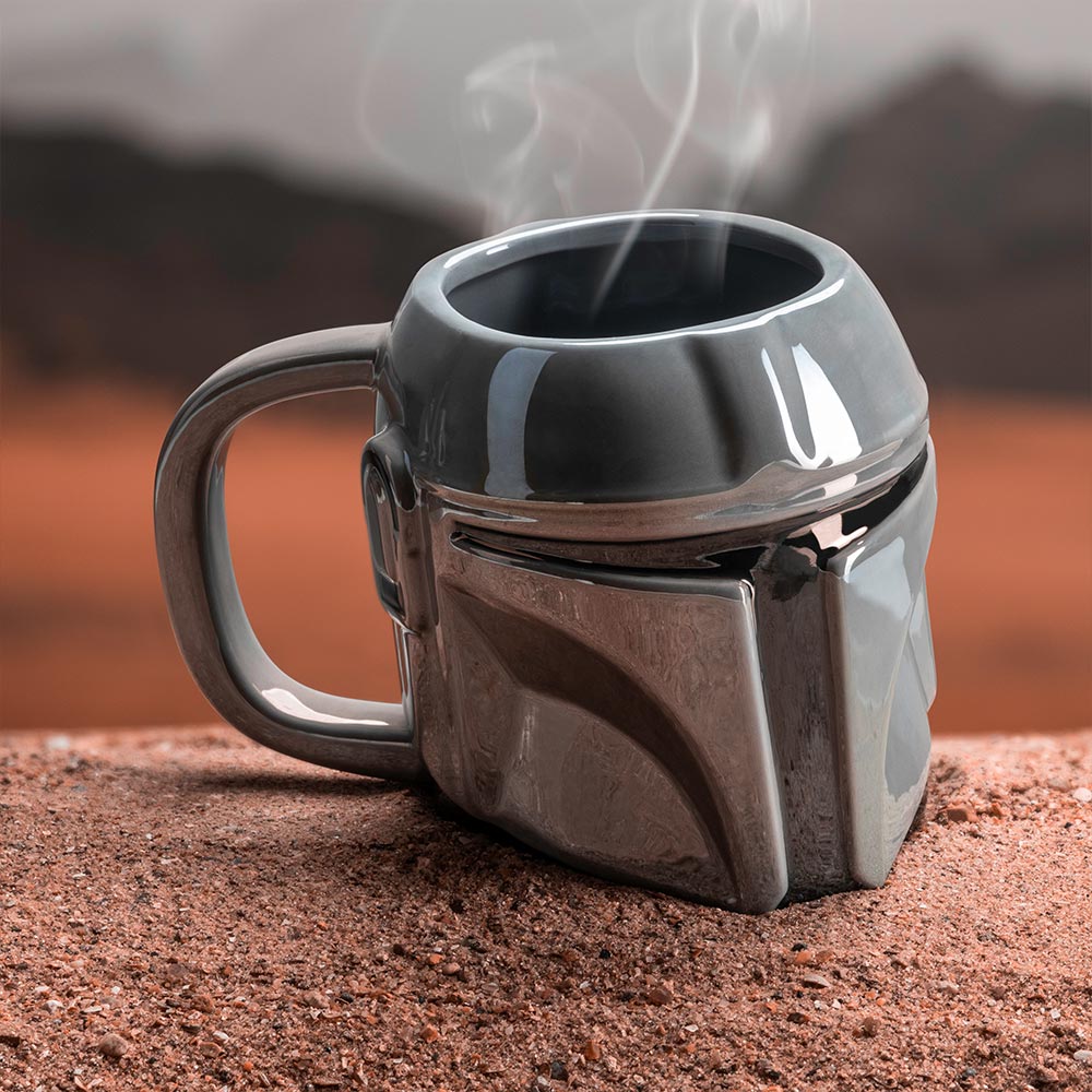 PALADONE STAR WARS - THE MANDALORIAN MUG AND SOCKS SET