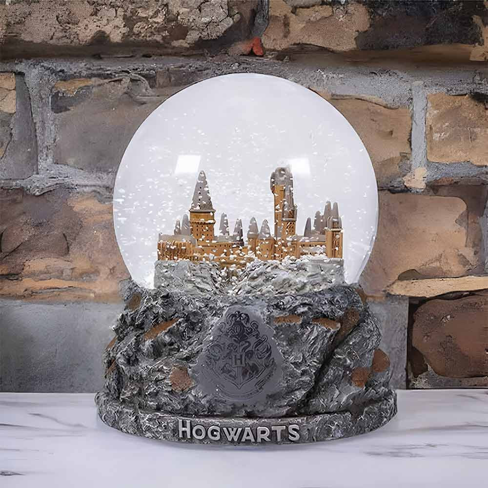 Warner Bros. Harry Potter Hogwarts Snow Globe