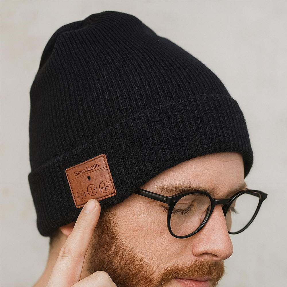 Red5 Black Wireless Beanie Hat