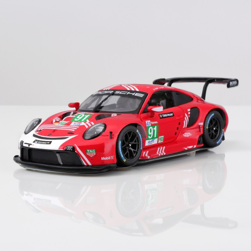 Porsche 911 Rsr Lemans 1:24 Scale Model By Bburago