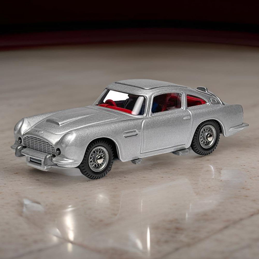James Bond Silver Corgi Aston Martin Db5 Size 007
