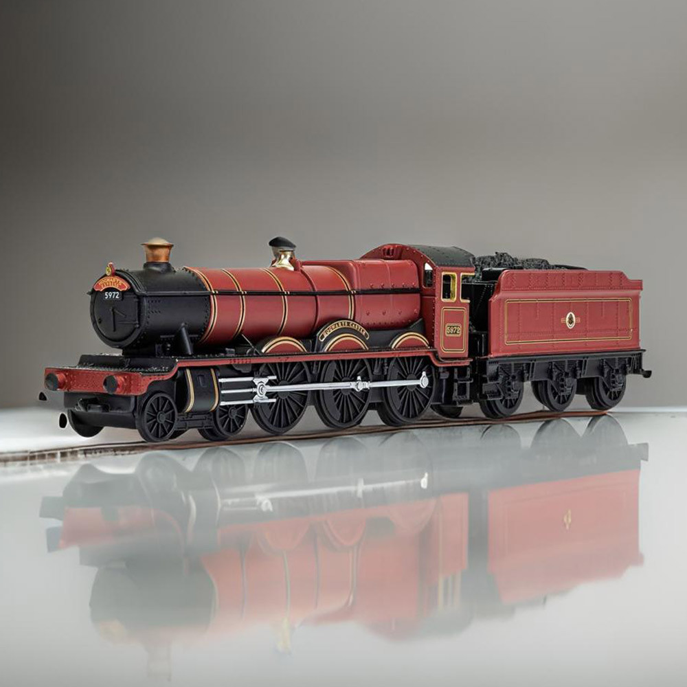 Harry Potter Red Corgi Hogwarts Express Size 9