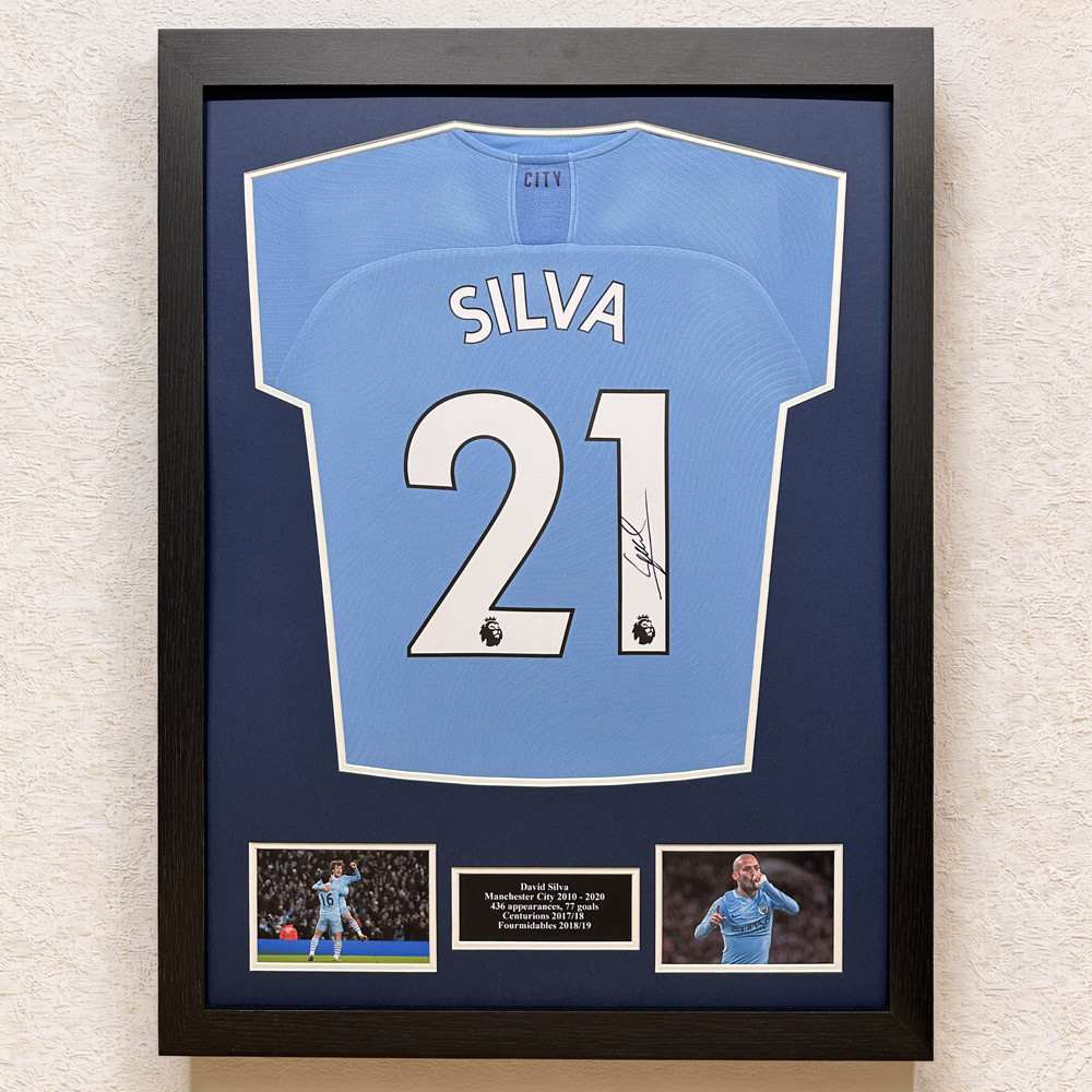 David Silva Signed Manchester City Shirt – Framed