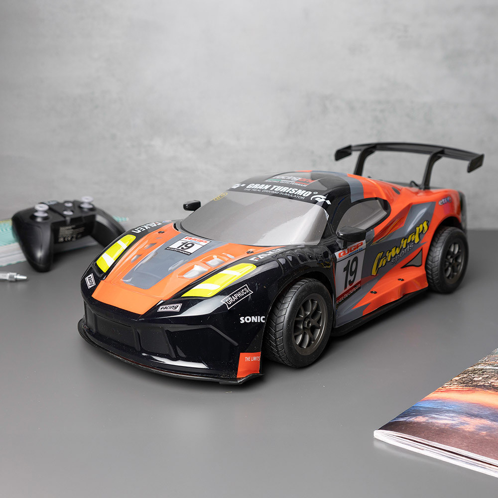 Red5 Remote Control Street Racer Car 1:8 Scale
