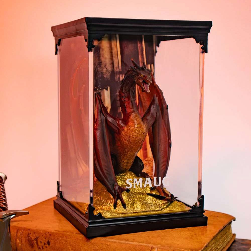 The Noble Collection Gold The Hobbit Smaug Collectible Diorama