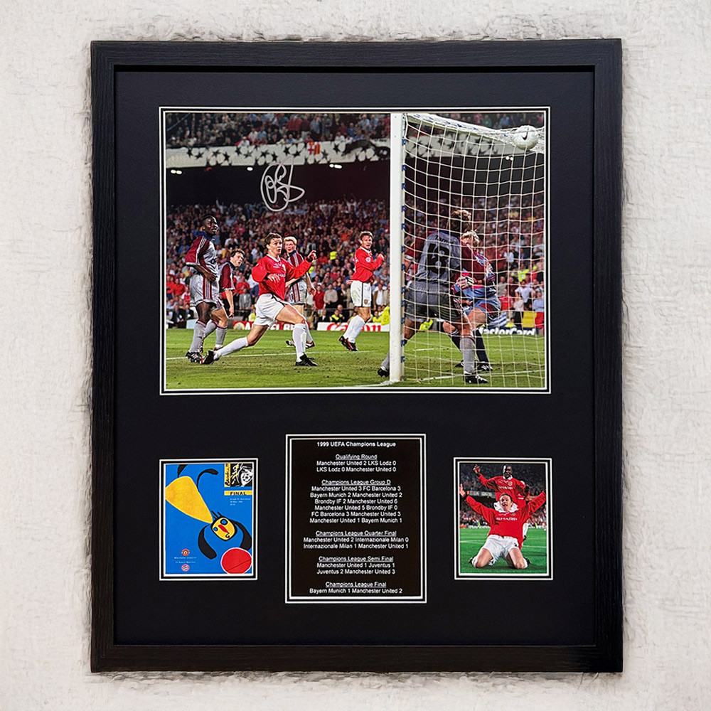 Ole Gunnar Solskjaer Signed Manchester United Photo – Framed Ole Gunnar Solskjaer Signed Manchester United Photo – Framed