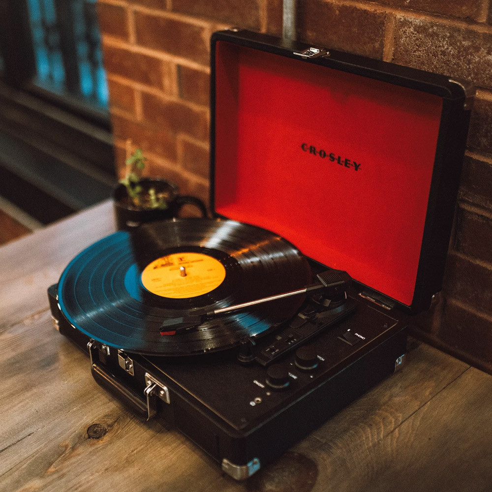 Crosley Cruiser Plus Deluxe Portable Turntable Black
