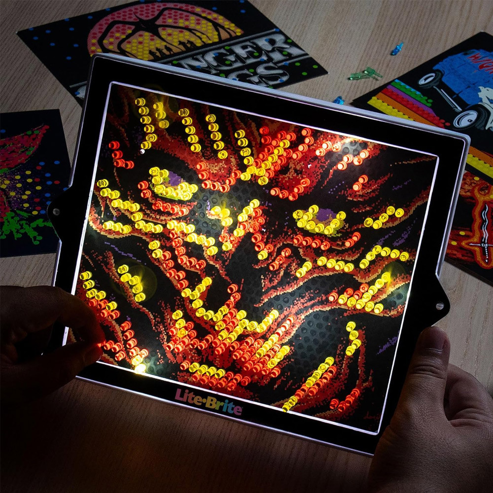 Stranger Things Light Lite Brite Colourpop! Art Kit