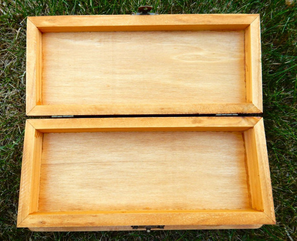 Wood Feather Box 7.5 X 3.5 X 1"