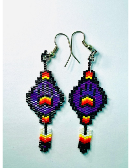 Beaded Earrings Wolf Paw Asst Colors