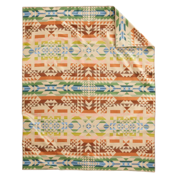 Robe Opal Springs Pendleton Blanket