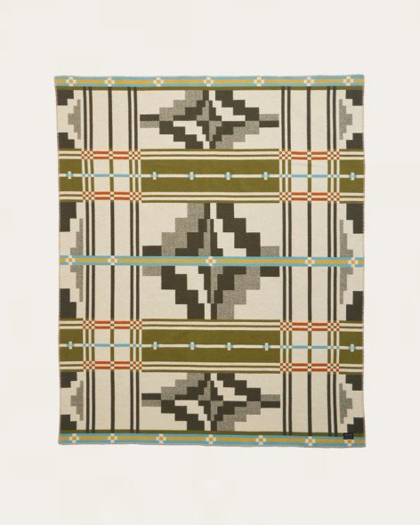 Robe Seven Springs Pendleton Blanket