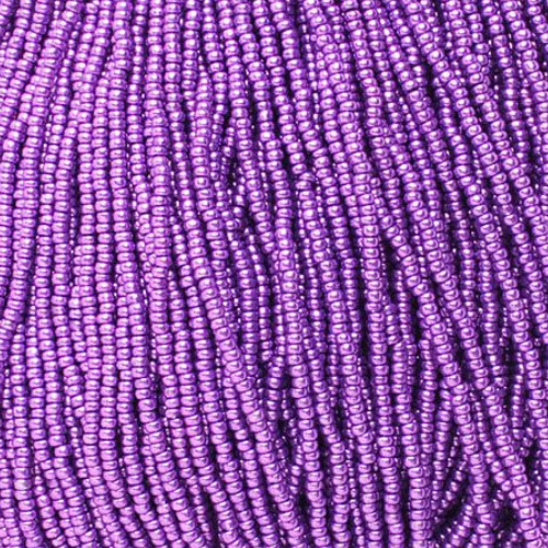 Czech Seed Beads 10/0 Strung Metallic Purple