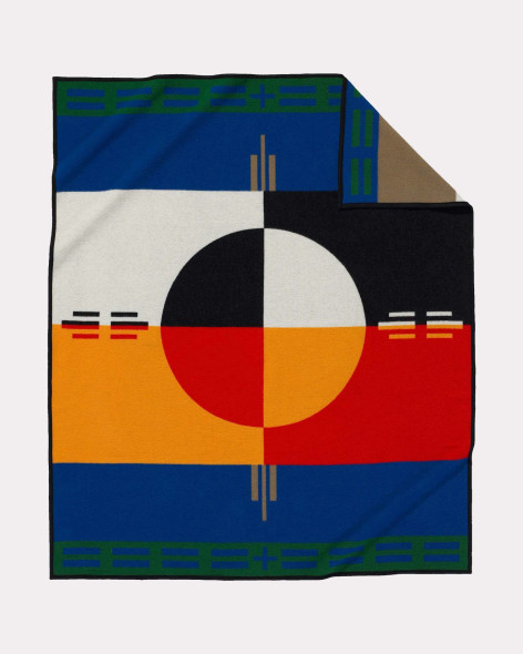 Circle Of Life Robe Size Legendary  Pendleton Blanket