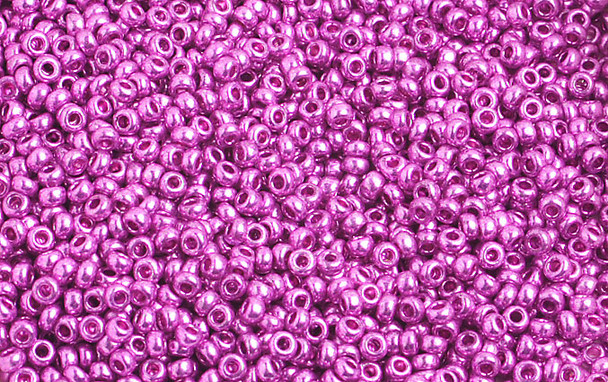 Czech Seedbead 10 Metallic Fuchsia 22g Vial