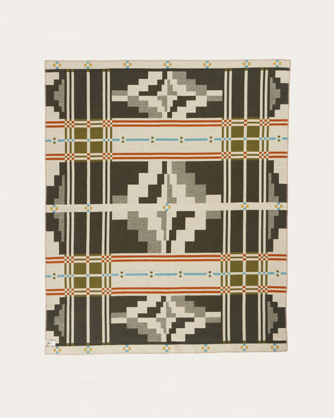 Robe Seven Springs Pendleton Blanket