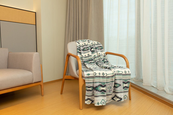 Case Pack Of 24 - Fleece Throw Skipping Stones 46X60