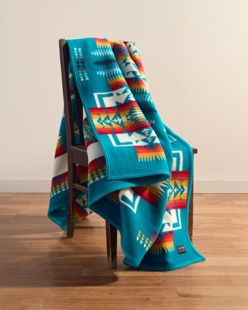 Robe Chief Joseph - Bright Turquoise Pendleton Blanket 64" X 80"