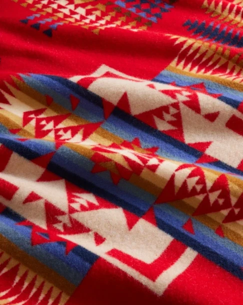 Robe Chief Joseph Scarlet Pendleton Blanket