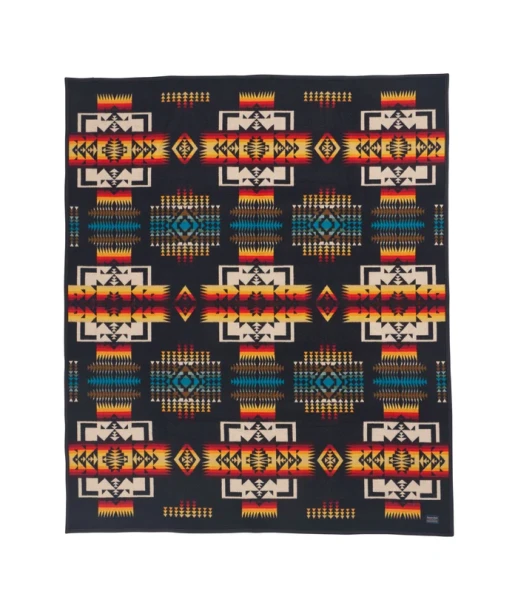Robe Chief Joseph - Black Pendleton Blanket 64" X 80"
