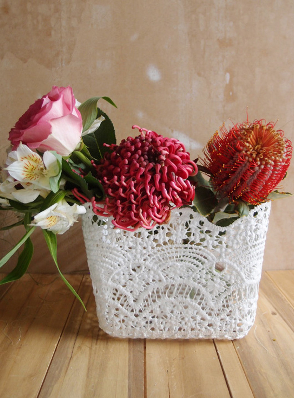 Stiffened Lace Vase Holder 6 Square Packaging Decor