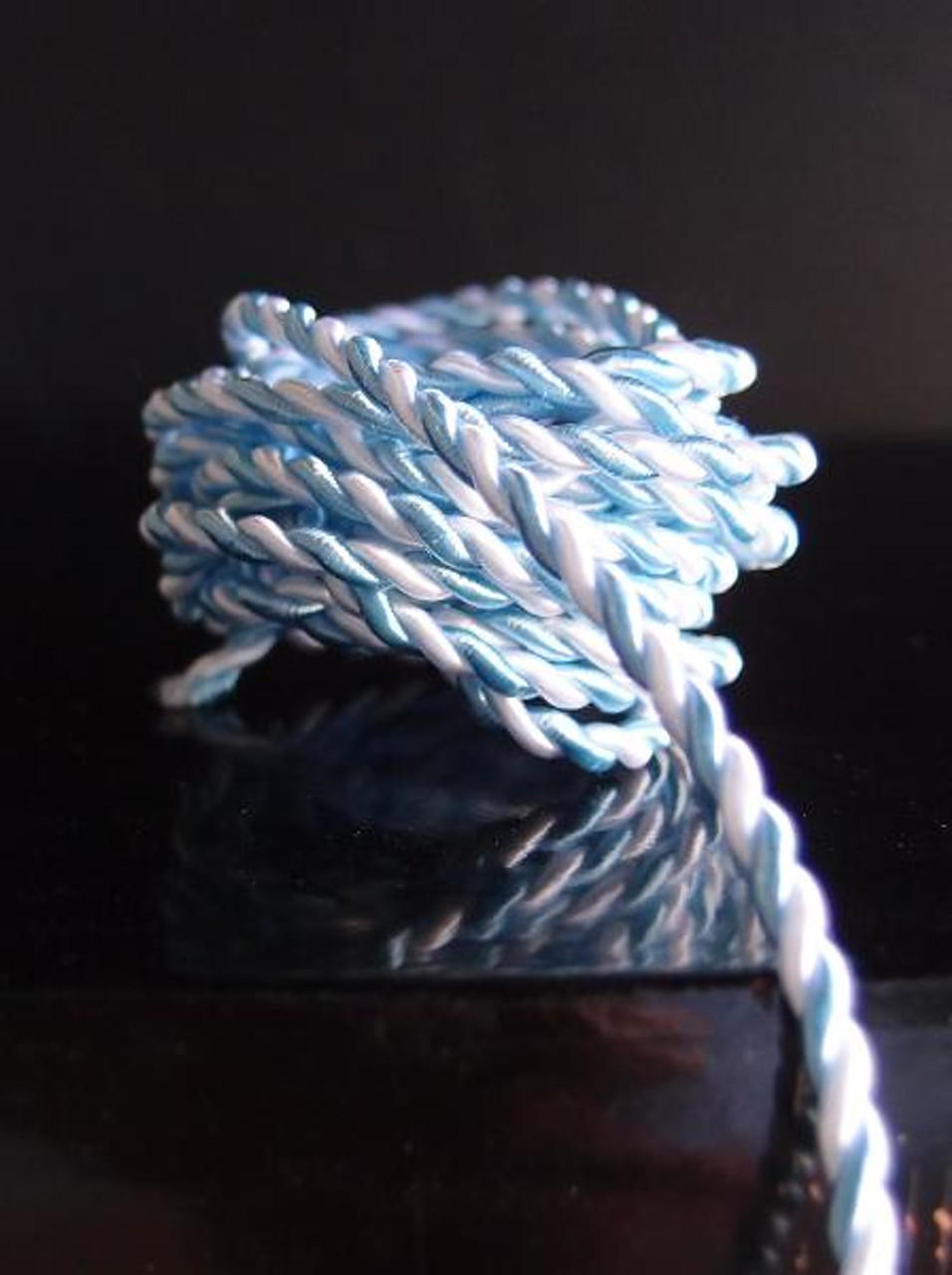 White & Blue Rope 2.5mm x 20Y