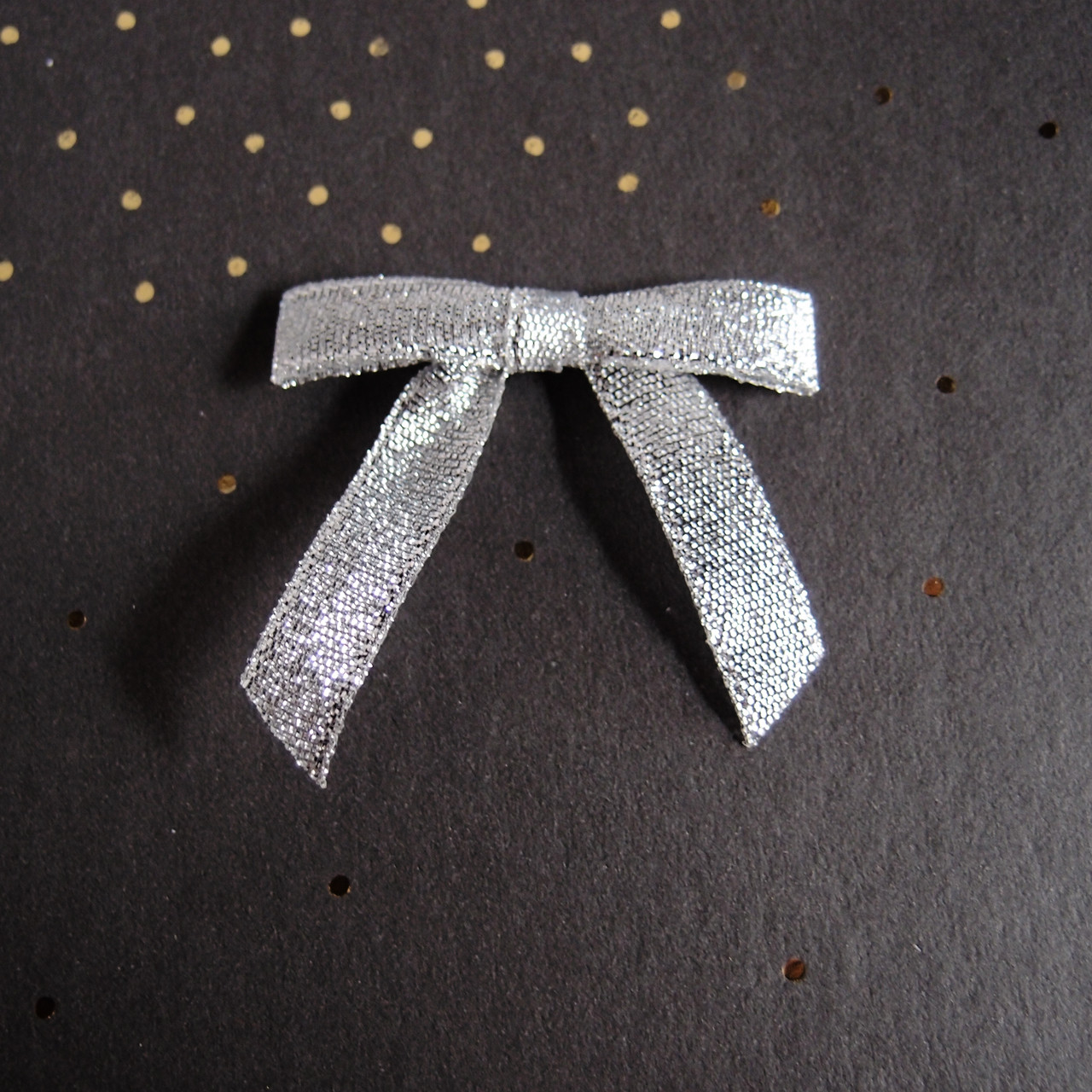Metallic Silver Pretied Bow  (4 sizes)