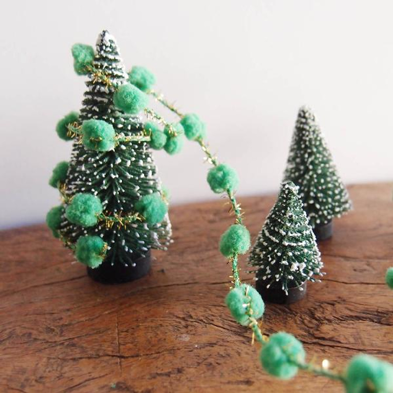 Green Pom Pom with Gold Tinsel Wired String - 25 yards