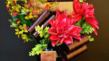 Using Metallic Gold Aspidistra for Floral Design