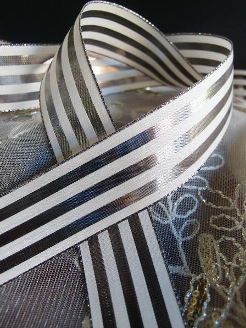 Metallic Gold Mesh Wired Ribbon, 1-1/2x25 Yards